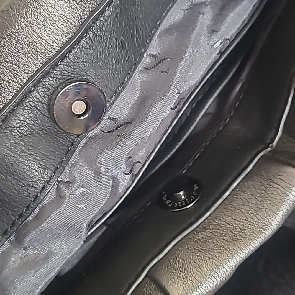 Simply Vera Vera Wang Sidekick faux leather shiny gray satchel purse handbag